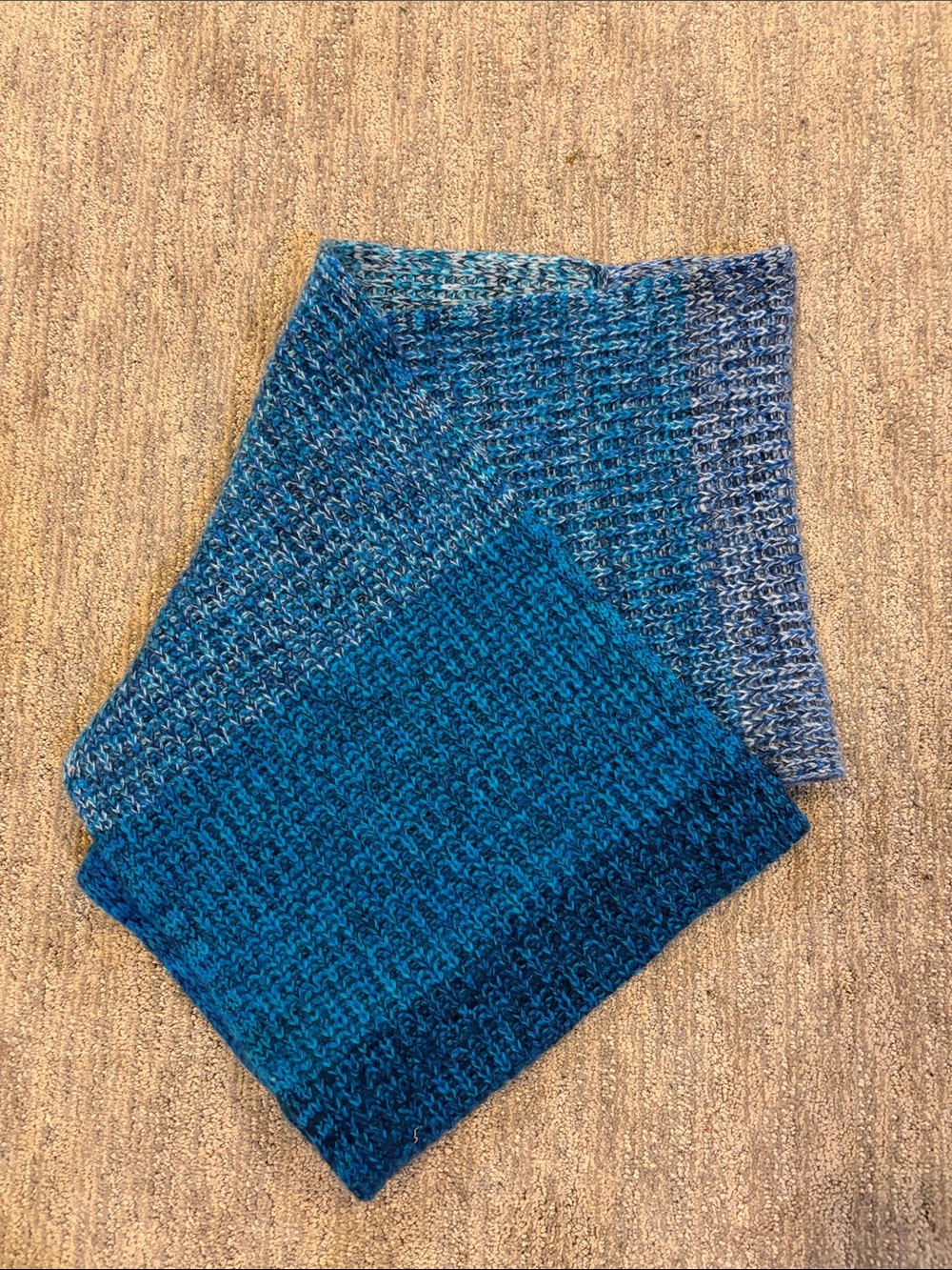 Halogen Blue Gradient Knit infinity Scarf 100 cashmere